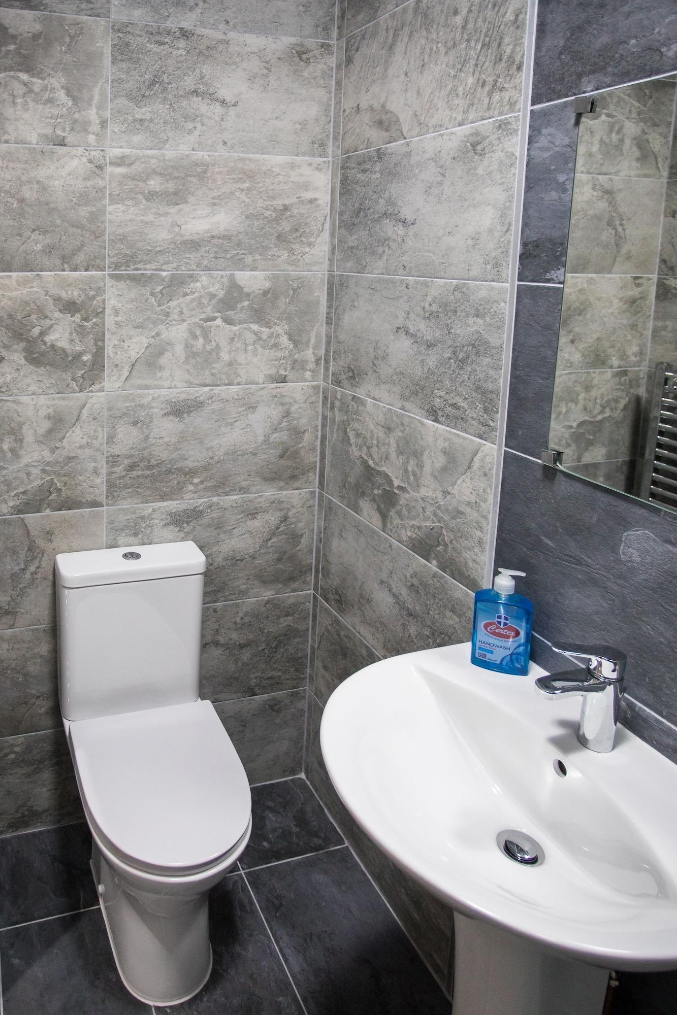 High Bank Hotel Leeds  Esterno foto